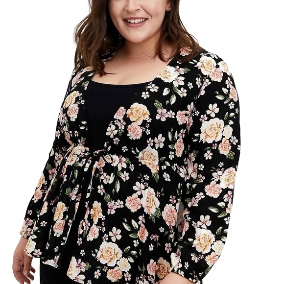 Torrid Size 3 Black Floral Crepe Tie-Front Kimono Tie at waist Long Sleeve - Picture 1 of 6